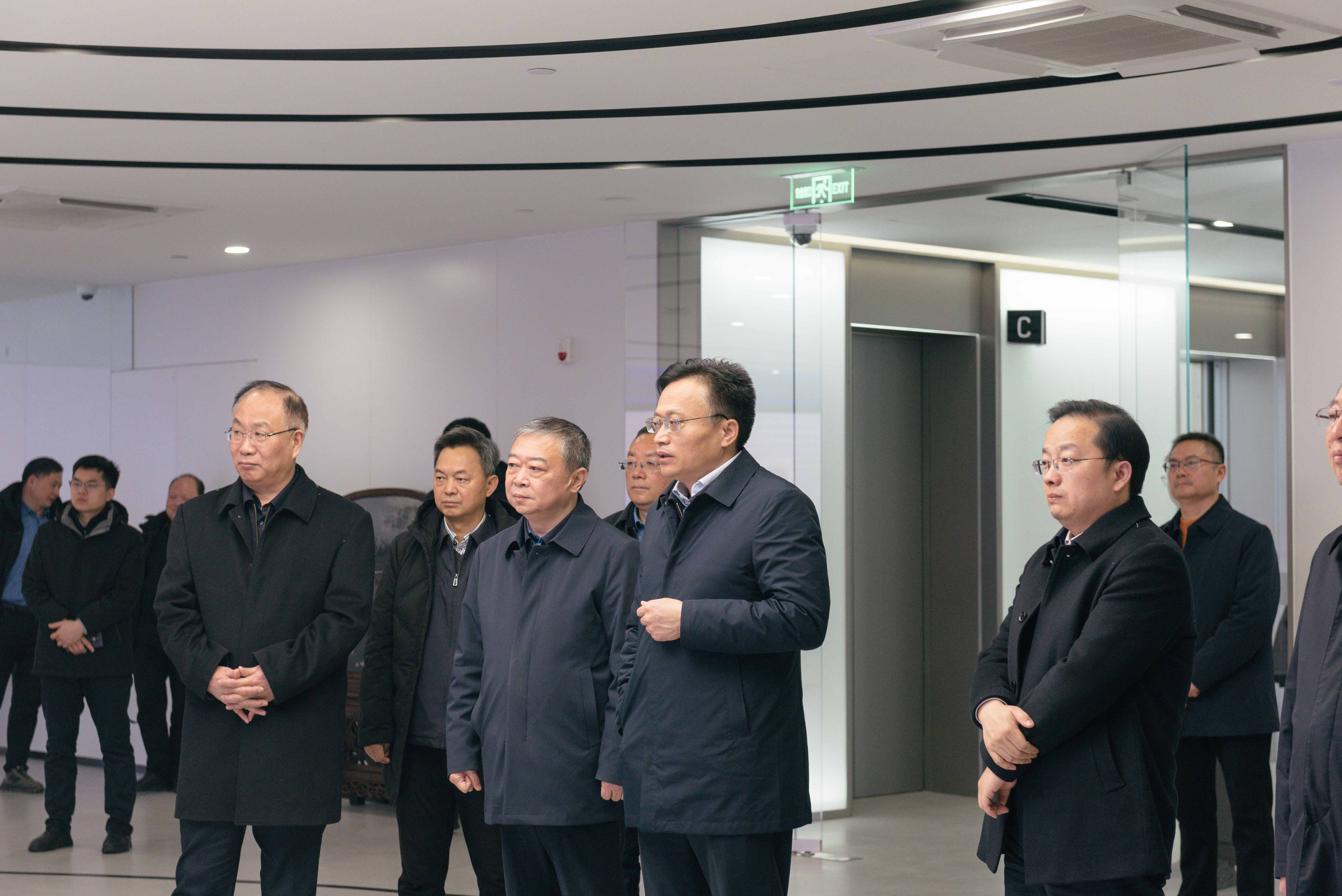 1708680765635926.jpg 9659794d814484ce1e0e10a5730b80c.jpg